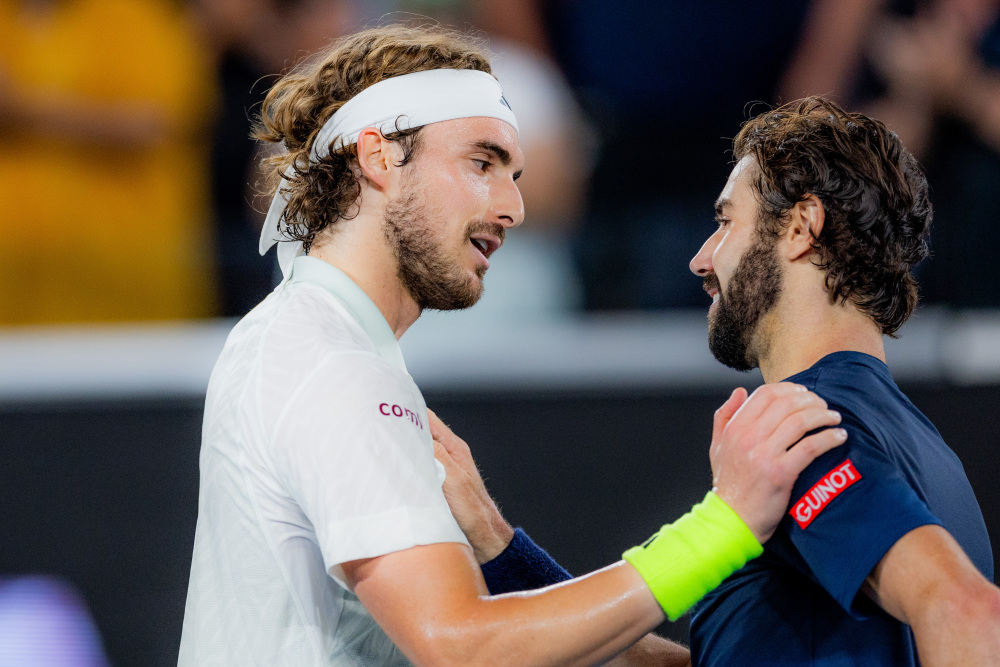 开云体育官网-澳大利亚网球队完胜意大利网球队，西西帕斯高光表现